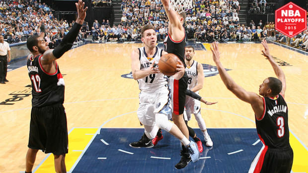 beno-udrih-career-night-grizzlies-game-1-win-blazers-nba-playoffs.jpg